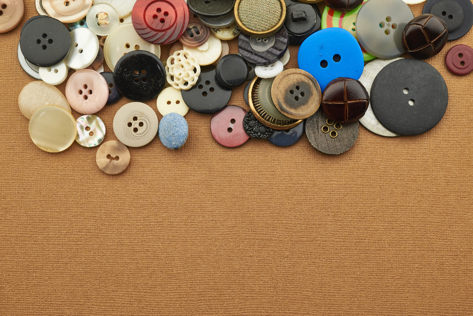 Botones de coser surtidos